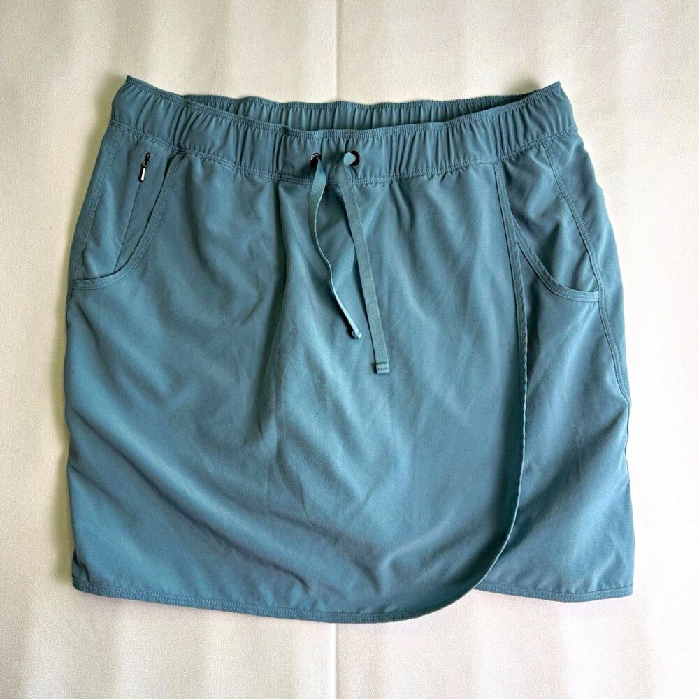 Patagonia Women's Blue Athletic Skort L Drawstring Elastic Waist Zip Pocket